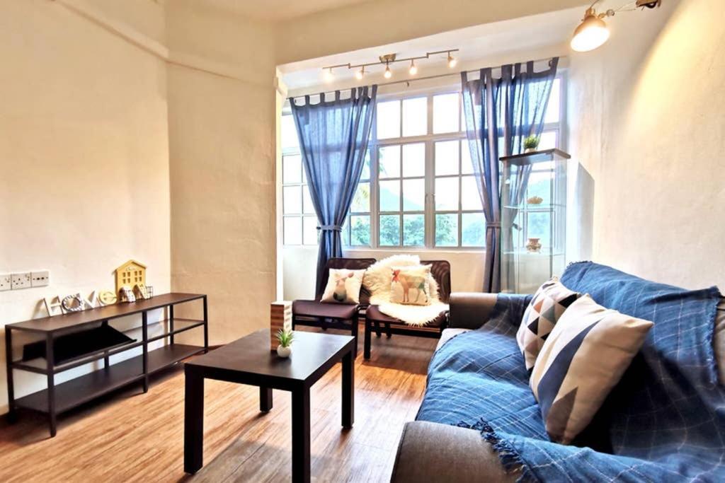 Ees Whale House - Homestay 3 Min Walk To Beach Batu Feringgi Buitenkant foto